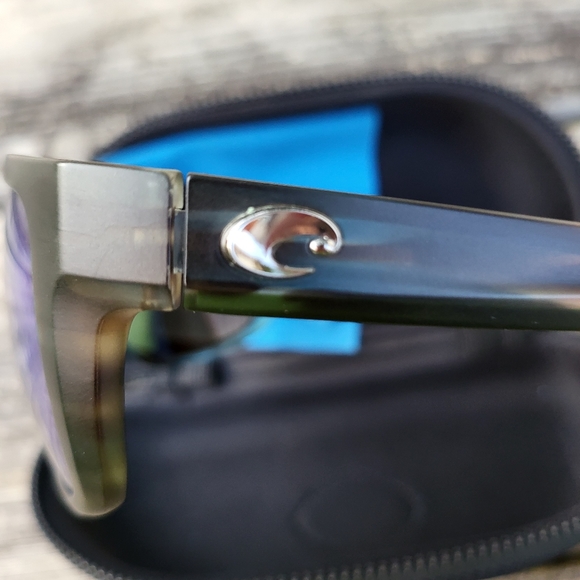 Mens Costas - Picture 3 of 5